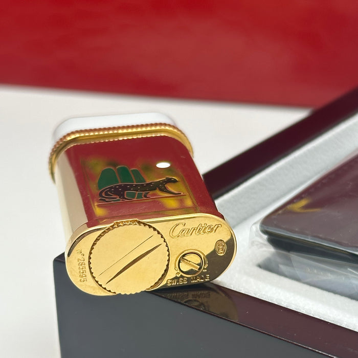 Panthère de Cartier motif oval Gold lighter