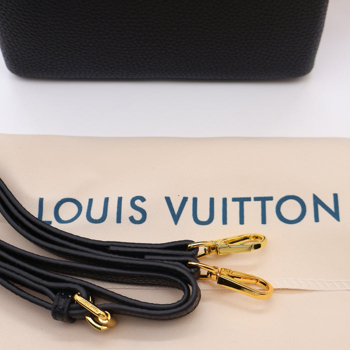 Louis Vuitton Capucines Grained Leather with Gold Chain Handle