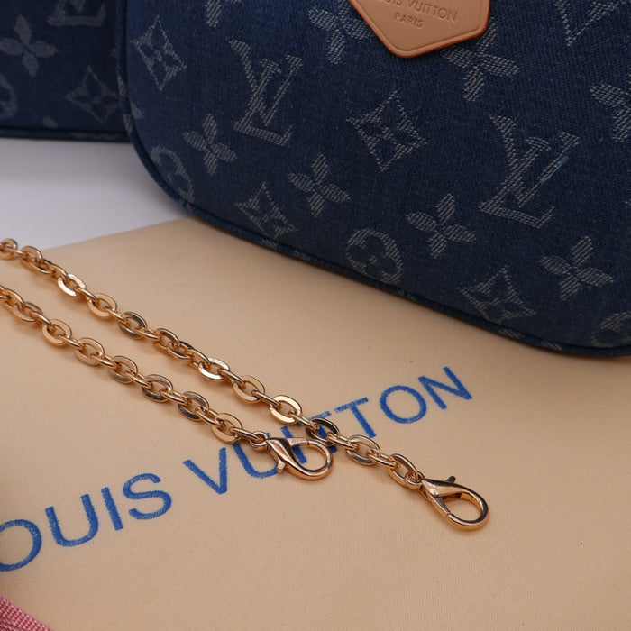 Louis Vuitton Multi Pochette Accessoires in Monogram Canvas with Gold Chain