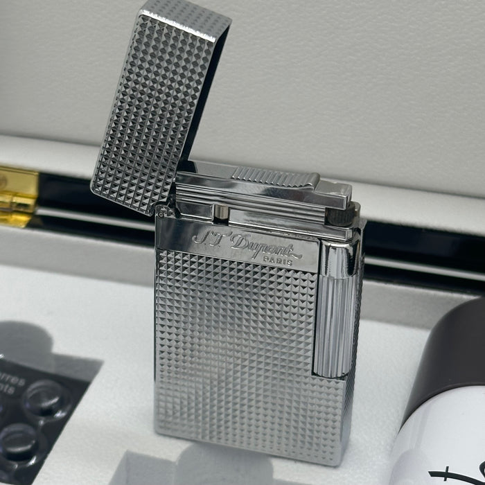 S.T. Dupont Silver Diamond Pattern Lighter – Elegant Luxury Edition (Full Set)
