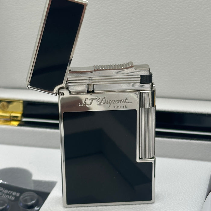 S.T. Dupont Silver & Black Lacquer Lighter – Elegant Classic Edition (Full Set)