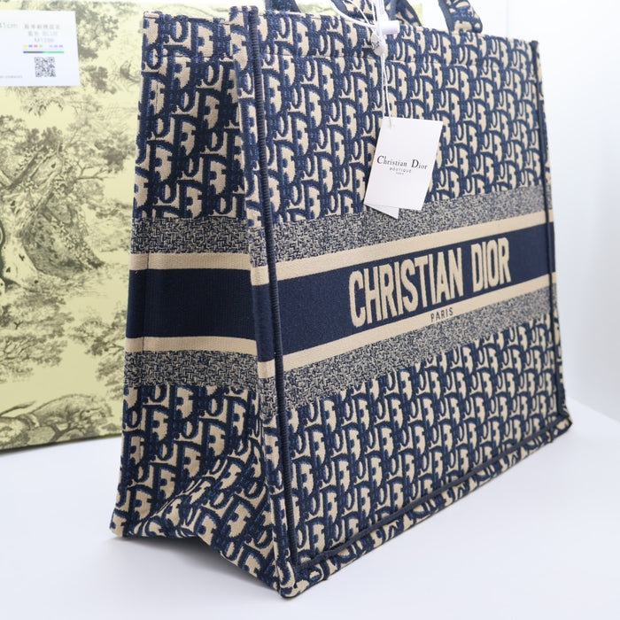 Christian Dior Book Tote Oblique Embroidery – Large Size