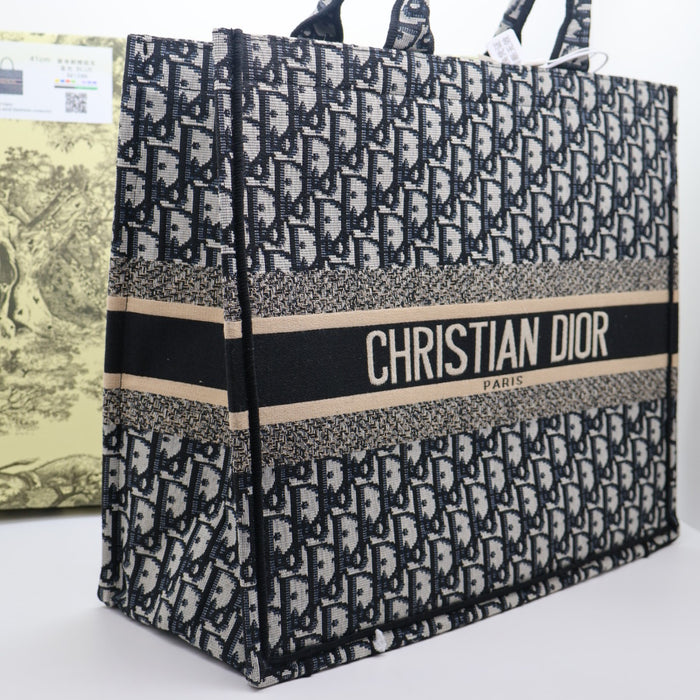 Christian Dior Book Tote Oblique Embroidery – Large Size