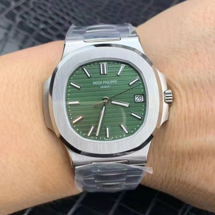 Patek Philippe Nautilus Self-Winding 41mm