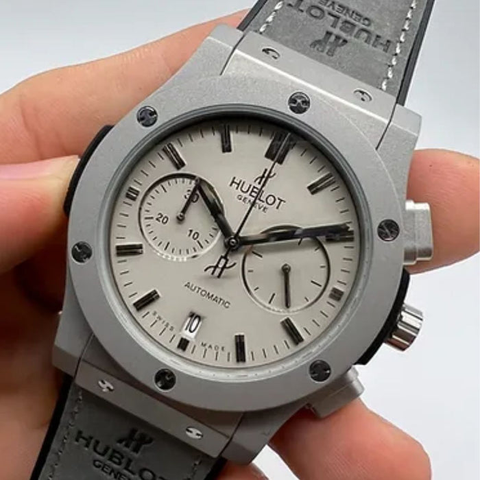 Hublot Classic Fusion titanium Grey Chronograph